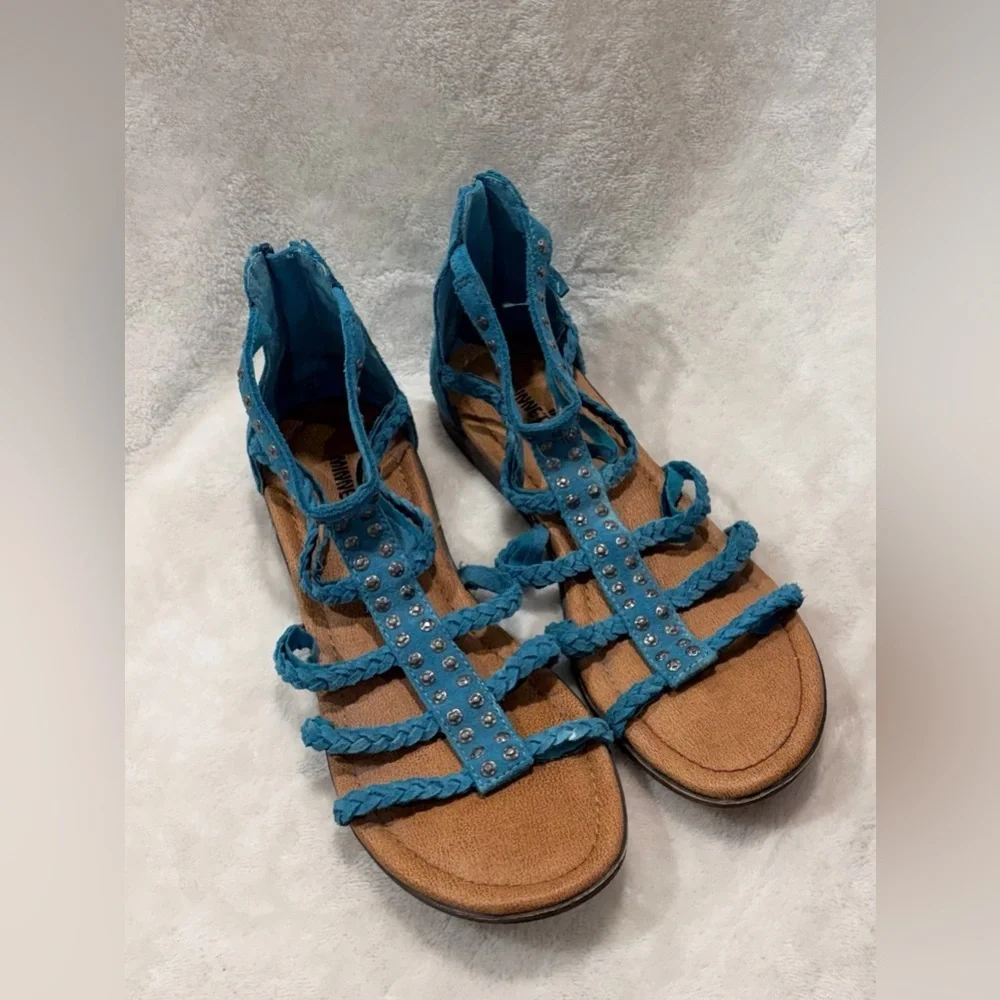 Minnetonka boho festival suede gladiator studded hippie chic sandal in turquoise